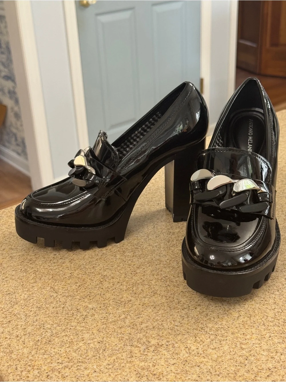 Antonio Melani Parkerr Lug Sole Chain Detail Black Patent Platform Loafers 7 Y2K